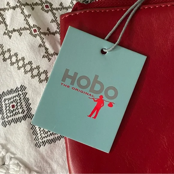 Red Leather Bag - Picture 11 of 12